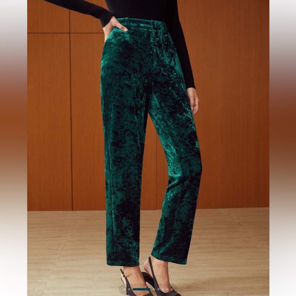 MOTF
High waisted
cropped crushed velvet suit pants with side pockets, - Picture 5 of 10